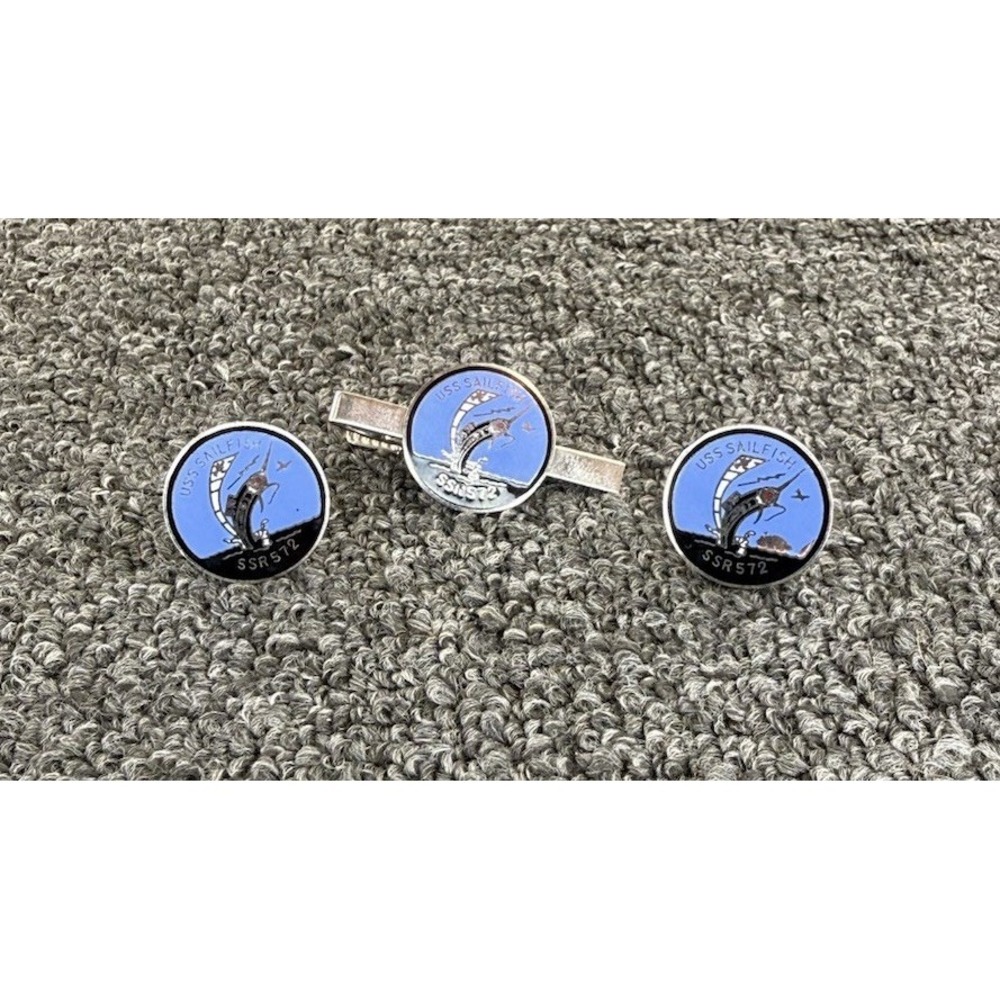 USS Sailfish SSR-572 Enameled Cuff Links Vintage US Navy Militaria Cold War Subs